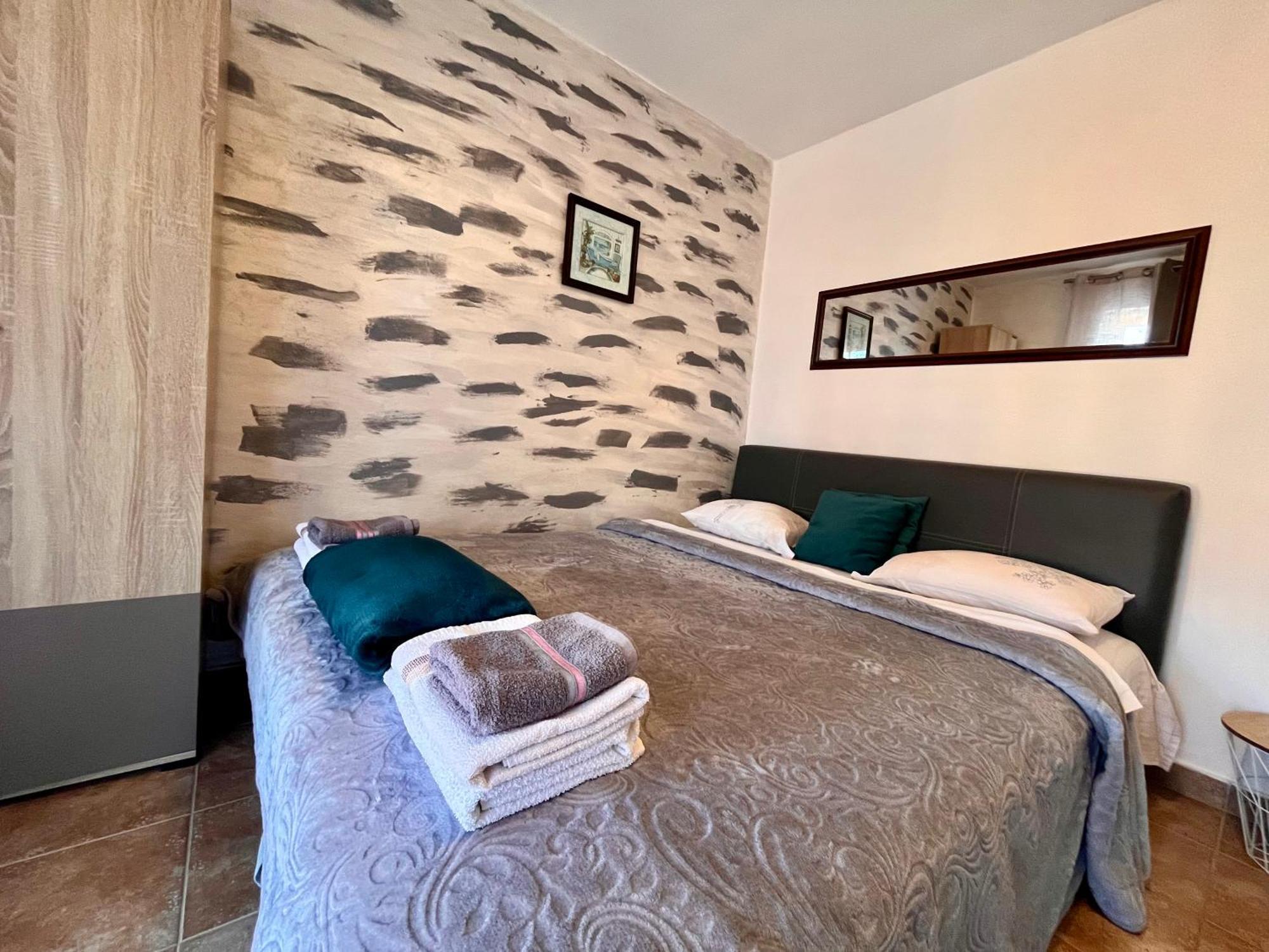 Apartments Obradovic Krasići Quarto foto